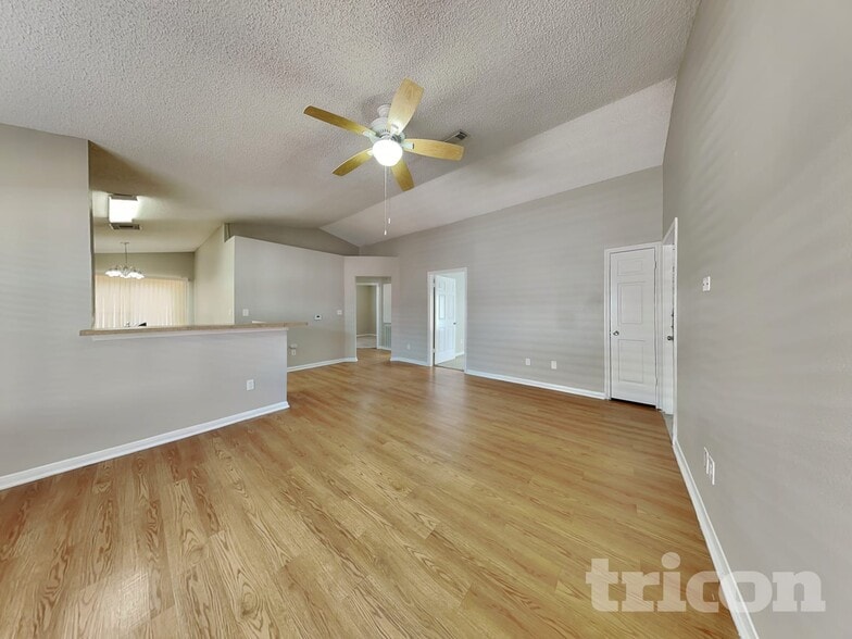 Building Photo - 3114 Boynton Dr