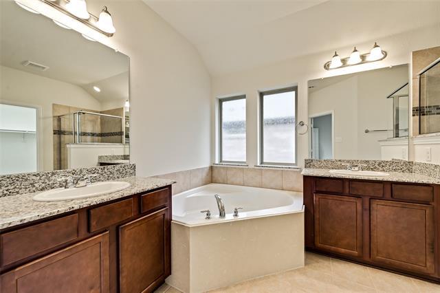 Building Photo - 816 Bird Creek Dr