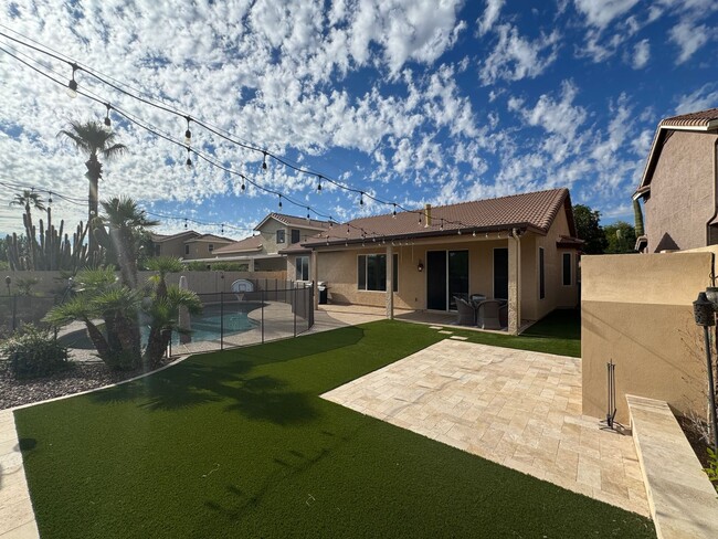 Building Photo - 4 Bedroom Home W/ Pool Available in Tatum ...