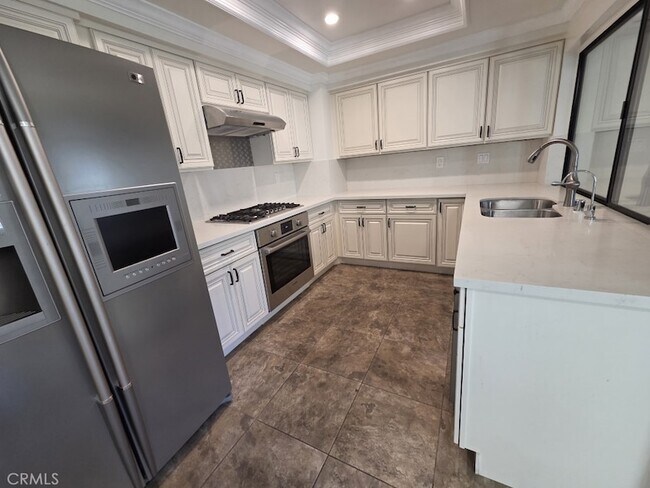 Building Photo - 9 Rock Cliff Pl