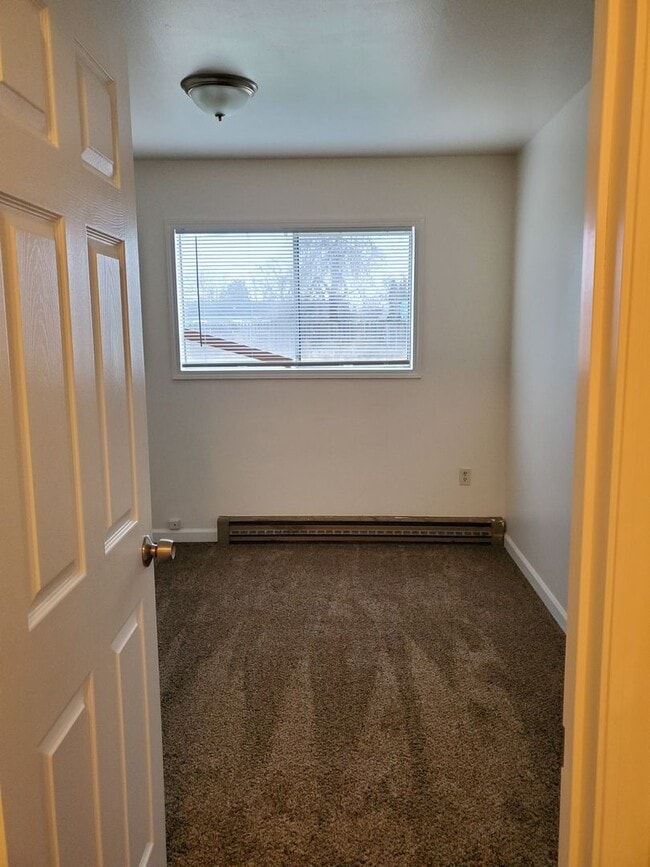 Building Photo - Duplex