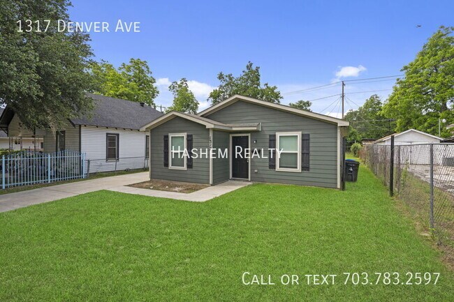 Building Photo - 1317 Denver Ave