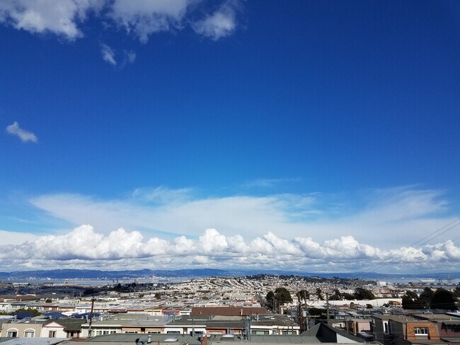 Panoramic Bay views - 295 Oxford St