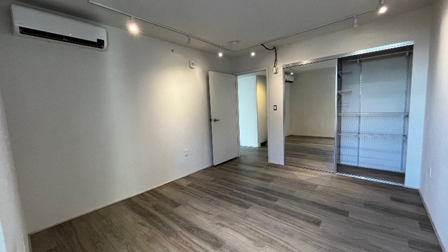 Building Photo - 801 South St