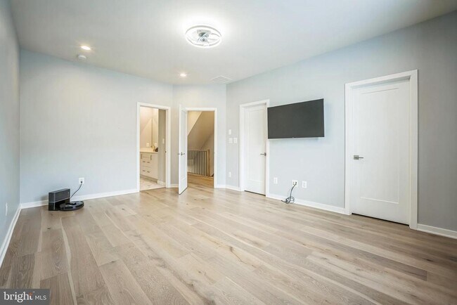 Building Photo - 22226 Philanthropic Dr