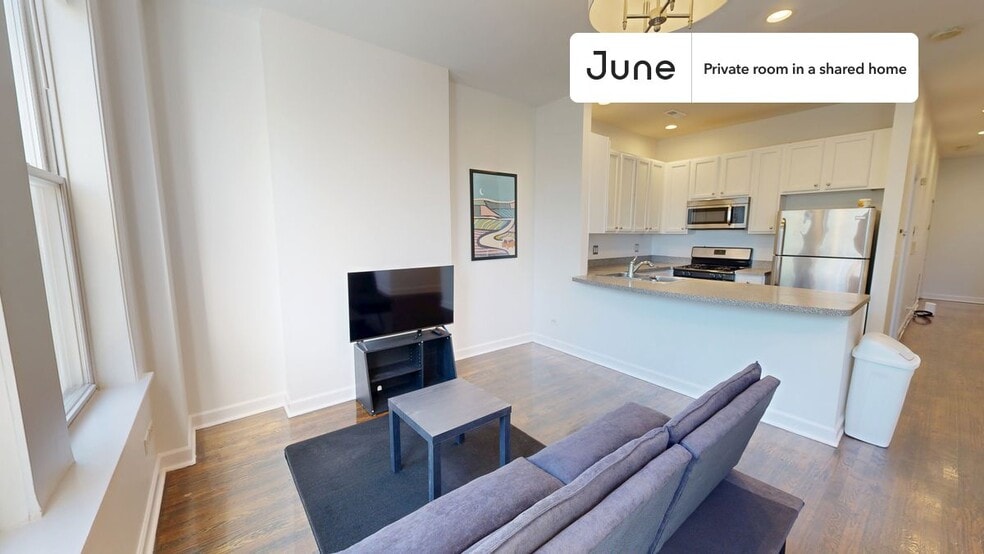 Building Photo - Room in Shared 3 bed/2 bath home