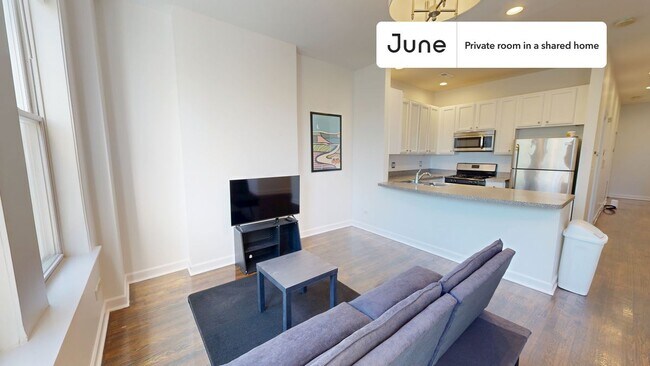 Building Photo - Room in Shared 3 bed/2 bath home