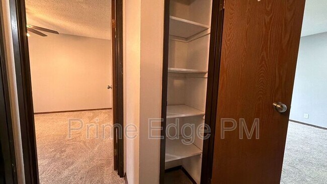 Building Photo - 4521 Madison Ave