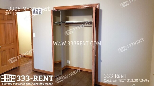 Building Photo - 10906 Myrtle Ave