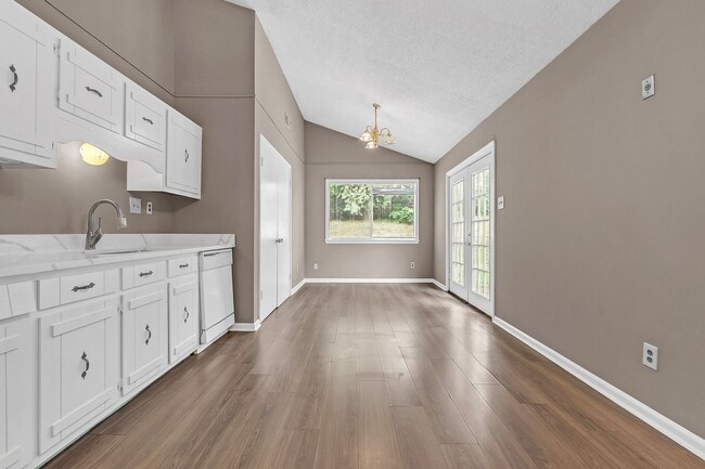Building Photo - 1816 Rapier Dr