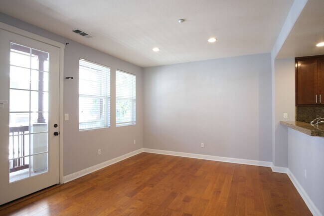 Building Photo - NOW AVAILABLE- NEW PRICE! Spacious 3-Bed, ...