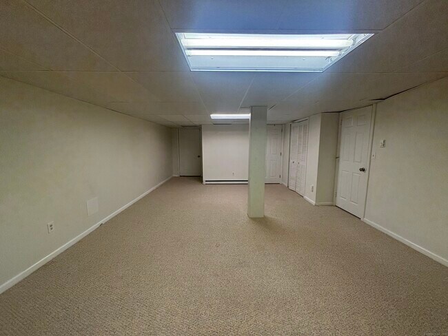 Building Photo - 148 Conestoga Way