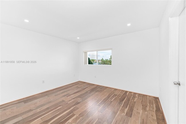 Building Photo - 365 NW 109th Ave