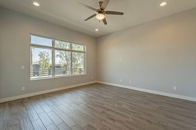 Building Photo - Aire on McDowell - Beautiful Home Ready fo...