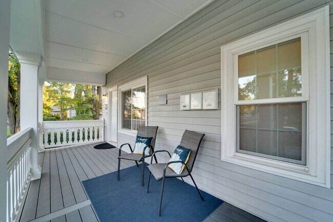 Building Photo - The Garland Suites (Furnished)