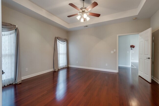 Building Photo - 218 Stoners Glen Ct