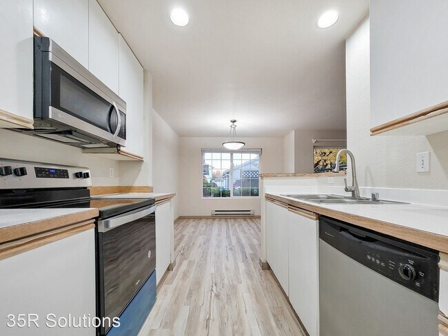 Building Photo - 3 br, 2.5 bath House - 26261 114th Lane SE