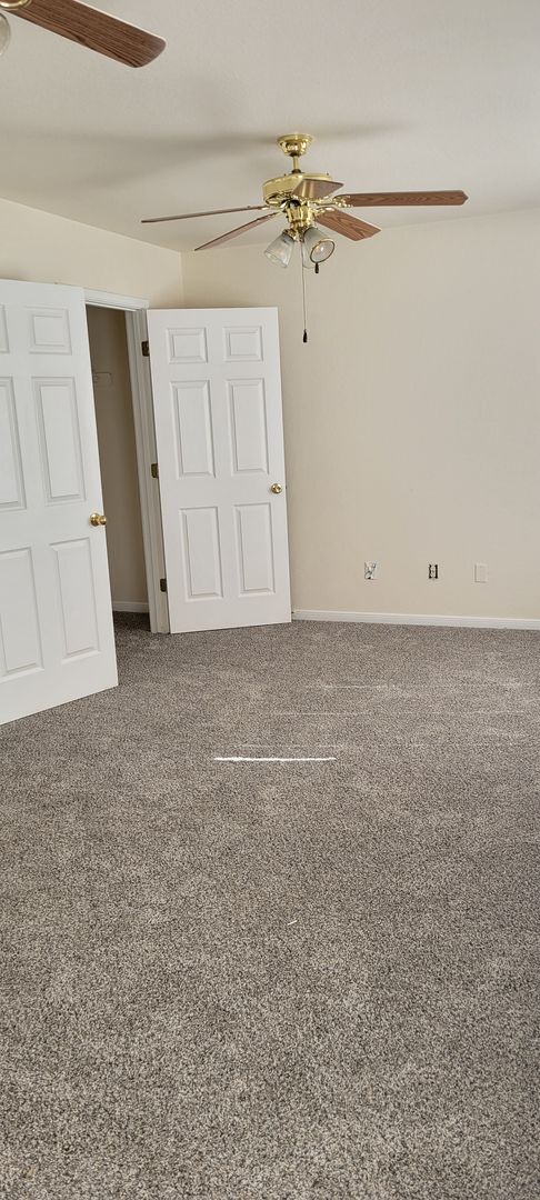 Building Photo - 2810 Windmill Ct