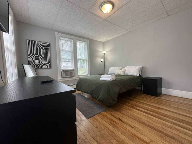 Building Photo - 73 Greenhill Parkway Unit 1R Worcester, MA 01605