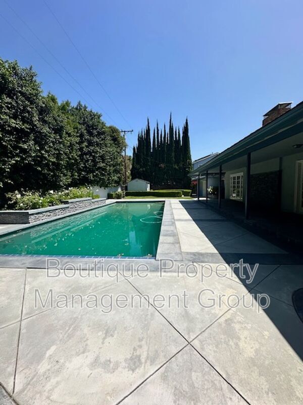Building Photo - 12551 Bubbling Well Rd
