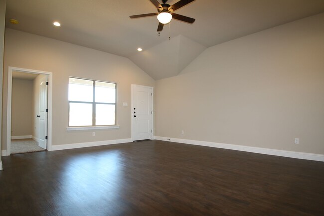 Building Photo - 1301-1305 White Sand Dr.
