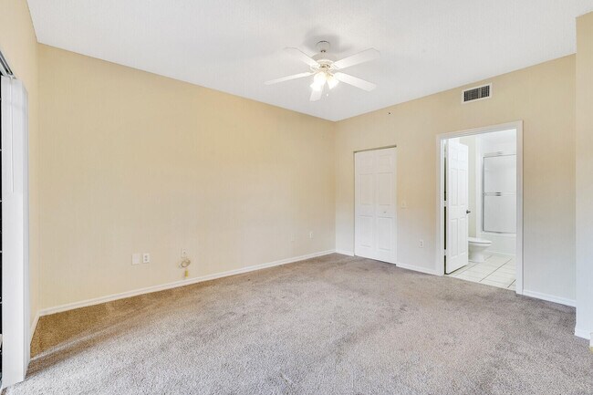 Building Photo - 2916 Tuscany Ct