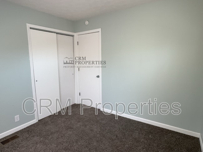 Building Photo - 909 W Virginia Ave