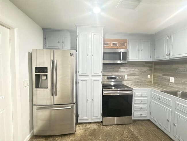 Building Photo - 4694 Pheasant Run Dr