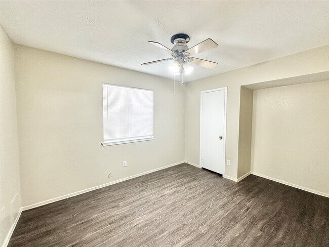 Building Photo - 21706 Nickerton Ln