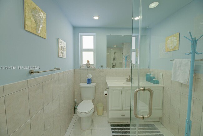 Building Photo - 326 Harrison St