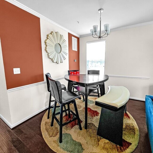 Building Photo - Stately End Unit 3-Level Townhome, 3 Bedro...