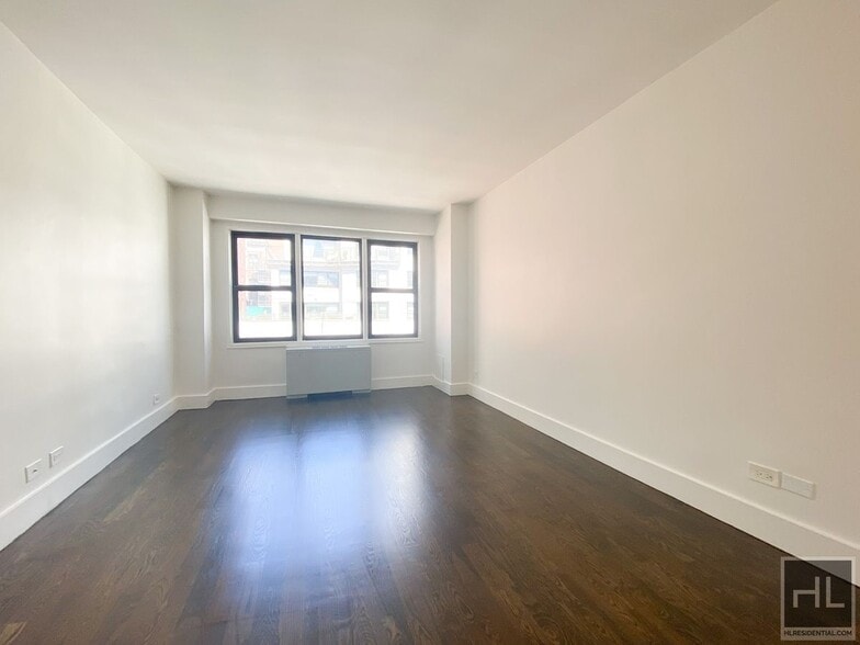 Primary Photo - EAST 63 STREET