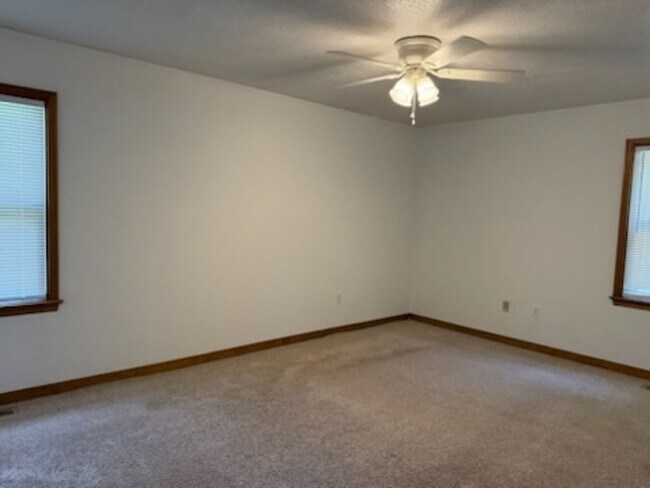 Building Photo - 3 Bedroom 2 Bath Rancher in Mechanicsville!