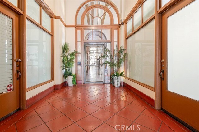 Building Photo - 455 E Ocean Blvd