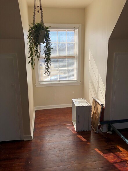 upper west bed - 1816 W Arrowhead Plz