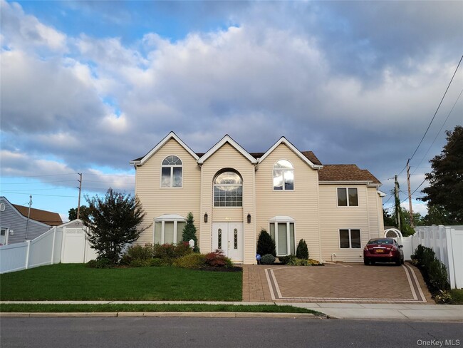 Building Photo - 4143 Harriet Rd