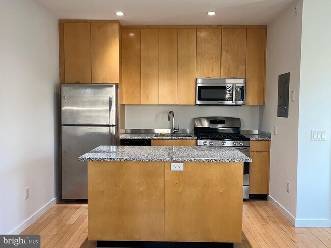 Building Photo - 190 Witherspoon St