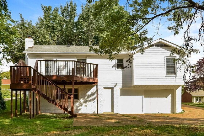 Building Photo - 183 Township Dr