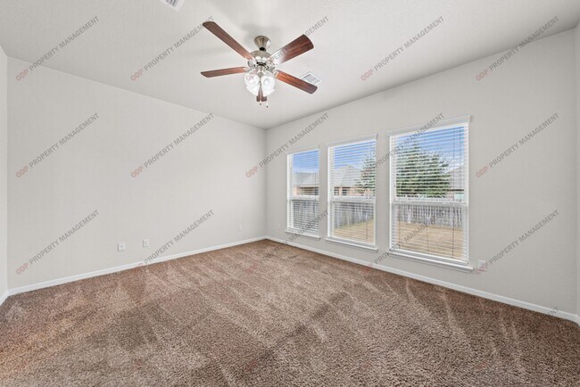 Building Photo - 418 Cross Dr.