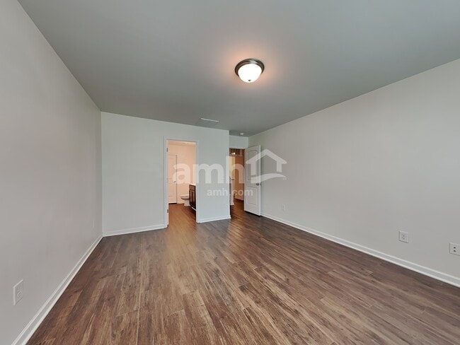 Building Photo - 5306 Ian Dr