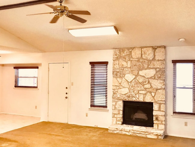 Building Photo - 9307 Marsh Dr