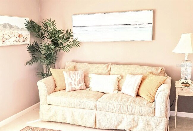 Building Photo - 1335 Cambridge Dr