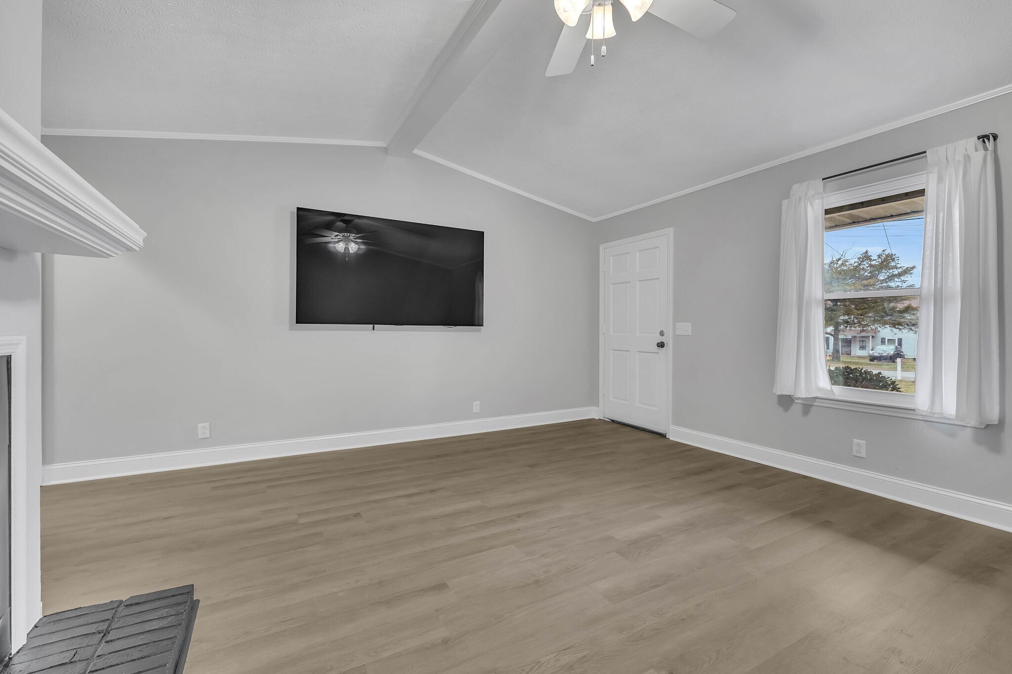 Building Photo - 3350 Oak Trees Ct