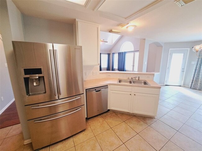 Building Photo - 3708 Bird House Dr