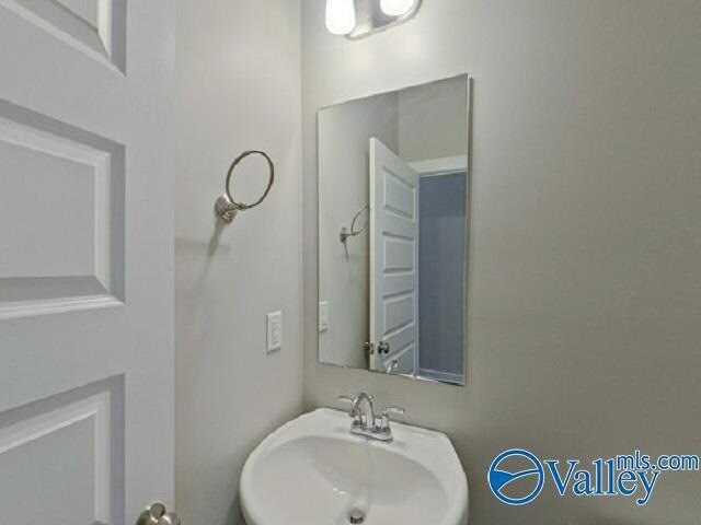 Building Photo - 11401 Crimson Ridge Rd