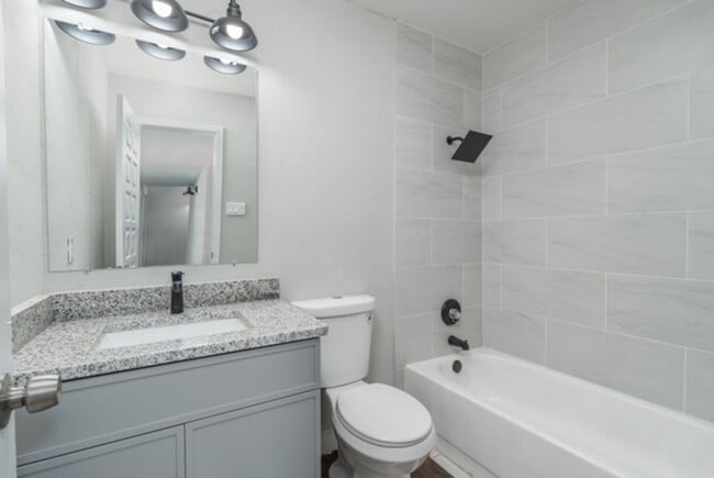 Building Photo - 5306 Lansingford Trail