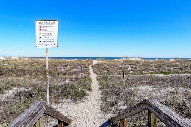 Building Photo - Amelia Island Cottage