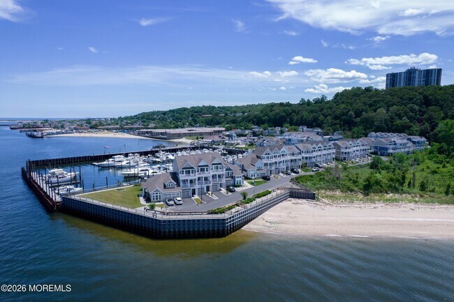 Building Photo - 13 Halfmoon Ct