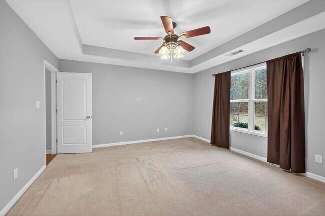 Building Photo - 155 W River Bend Dr