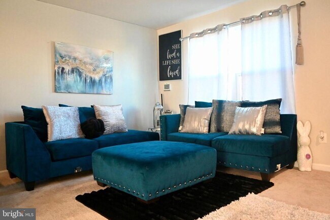 Building Photo - 110 Mariners Wy